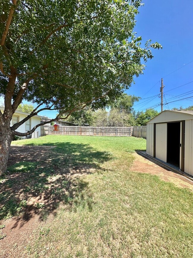Building Photo - COMING SEPTEMBER 2026 | Cute 3-Bedroom Home in College Hills!