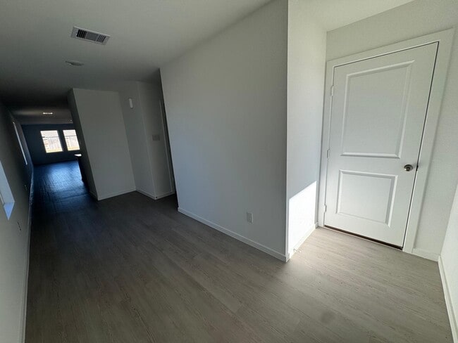 Building Photo - 26902 Cherry Plum Ln