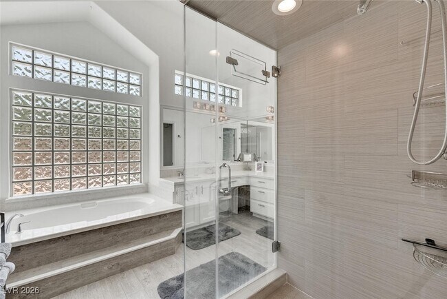 Building Photo - 1404 Sun Copper Dr