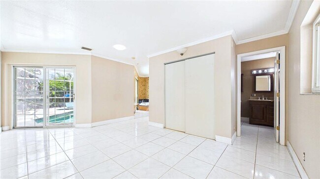 Building Photo - 10310 110th Way