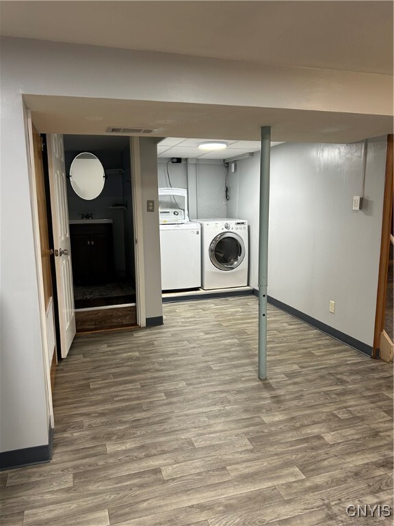 Building Photo - 415 Hazelhurst Ave