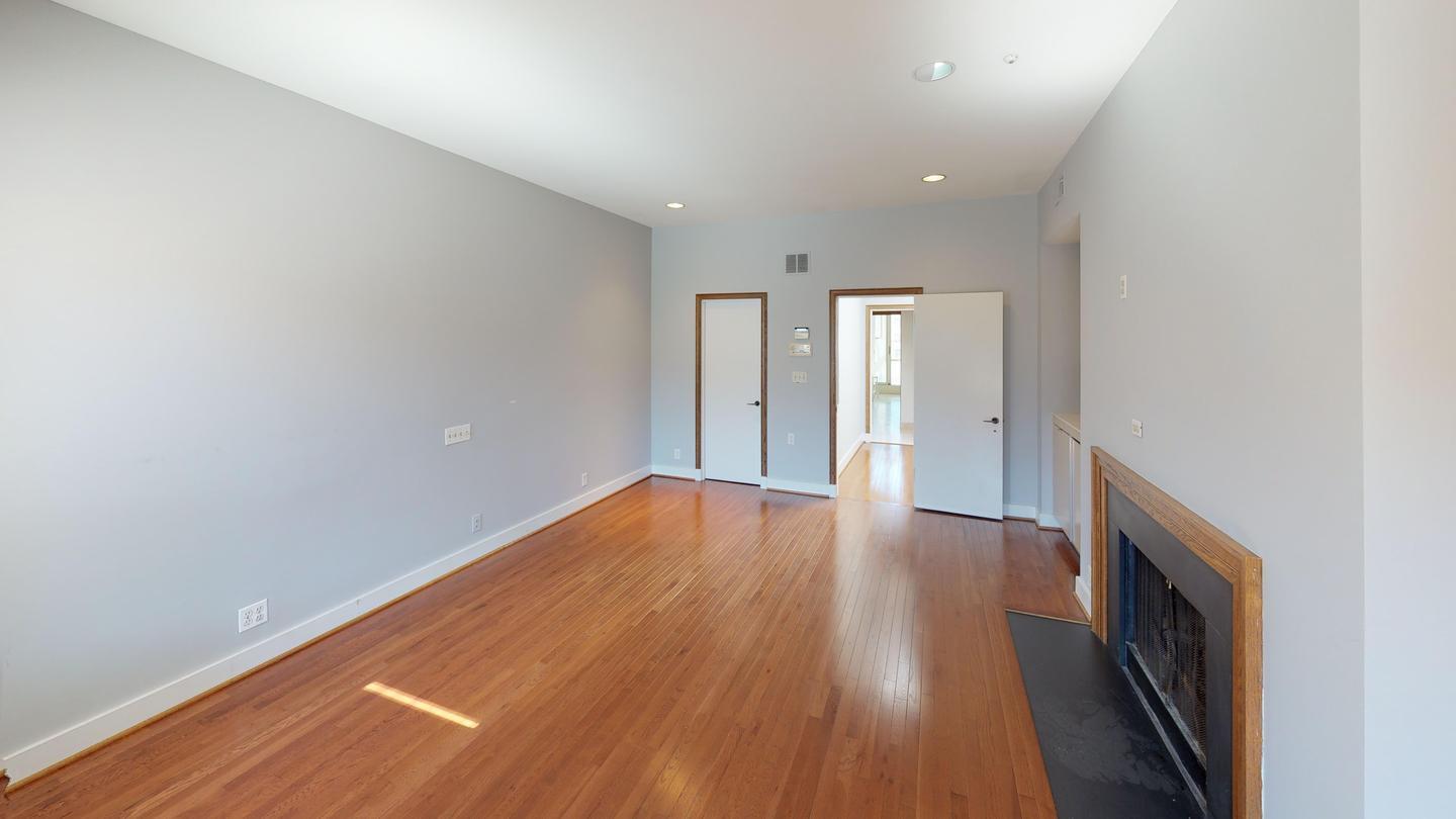 Building Photo - 1412 21st St NW