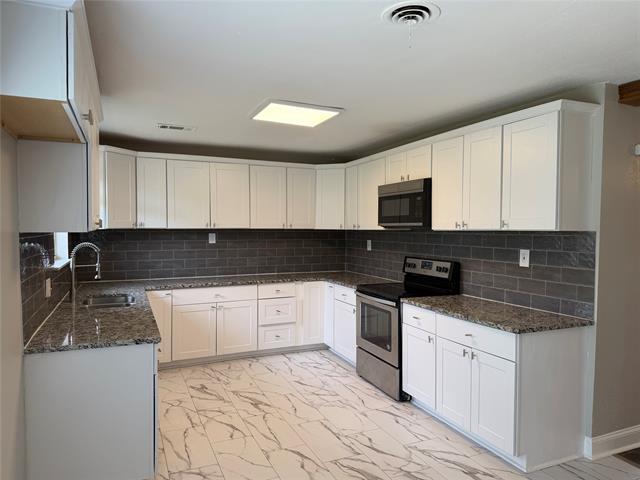 Building Photo - 4917 Susan Lee Ln