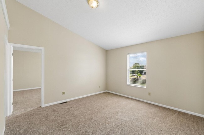 Building Photo - 4611 Thornoak Dr