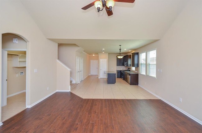 Building Photo - 21906 Cascade Hollow Ln
