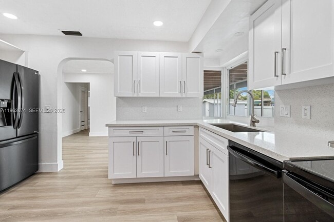 Building Photo - 2131 SW 98th Pl