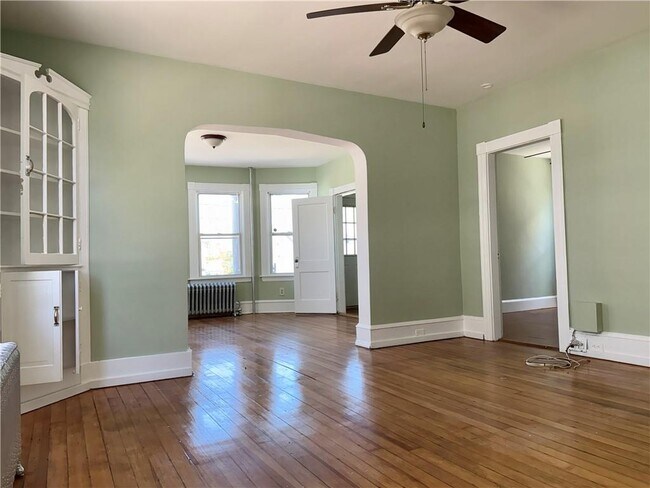 Building Photo - 550 Winter St