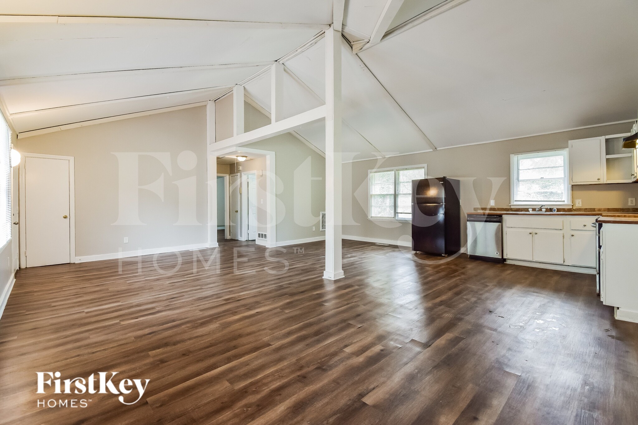 Building Photo - 3217 Sandusky Dr