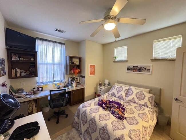 Building Photo - Crawford Falls #734