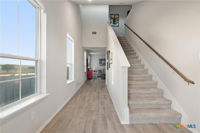 Building Photo - 408 Black Opal Dr