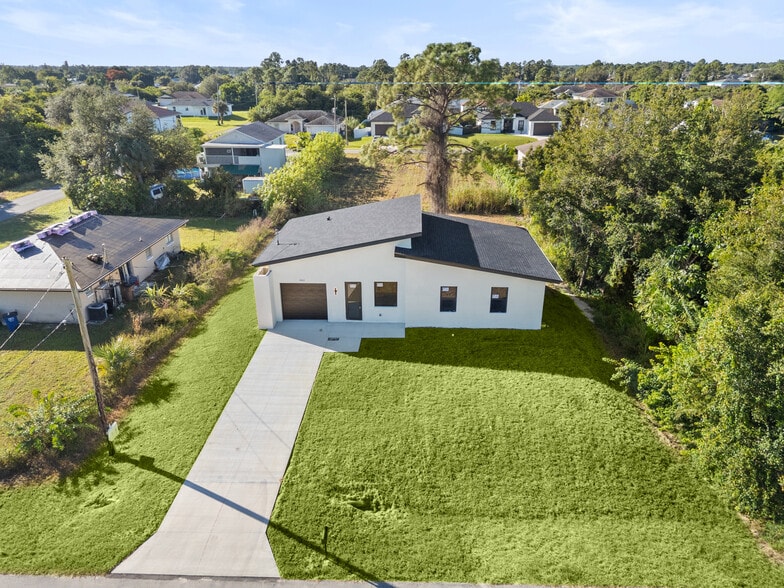 Building Photo - 2603 3rd St SW