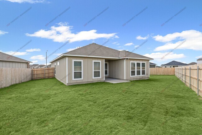 Building Photo - $500 OFF FIRST FULL MONTHS RENT