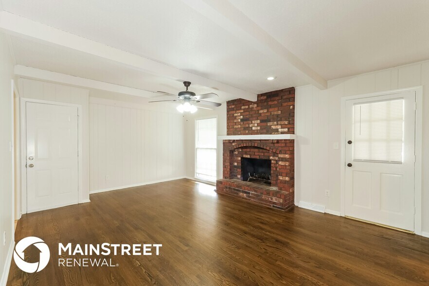 Building Photo - 1605 SW 22nd St