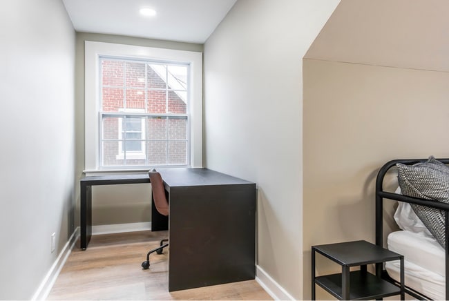 Building Photo - Charming, Fully Furnished Kenwick Rental | $1,500/mo – Utilities Included