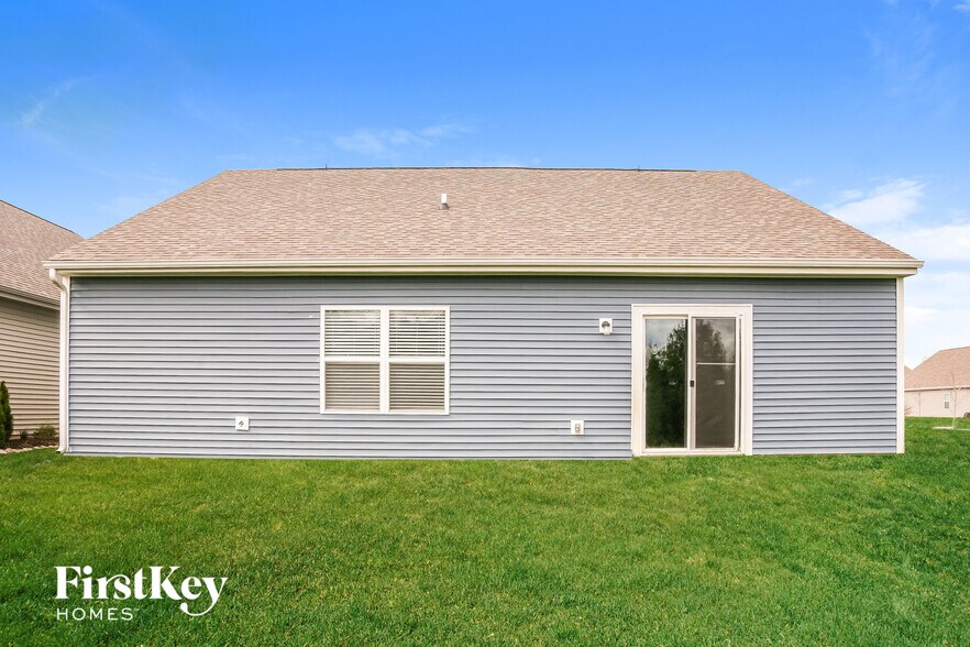 Building Photo - 1301 Greenbriar Wy