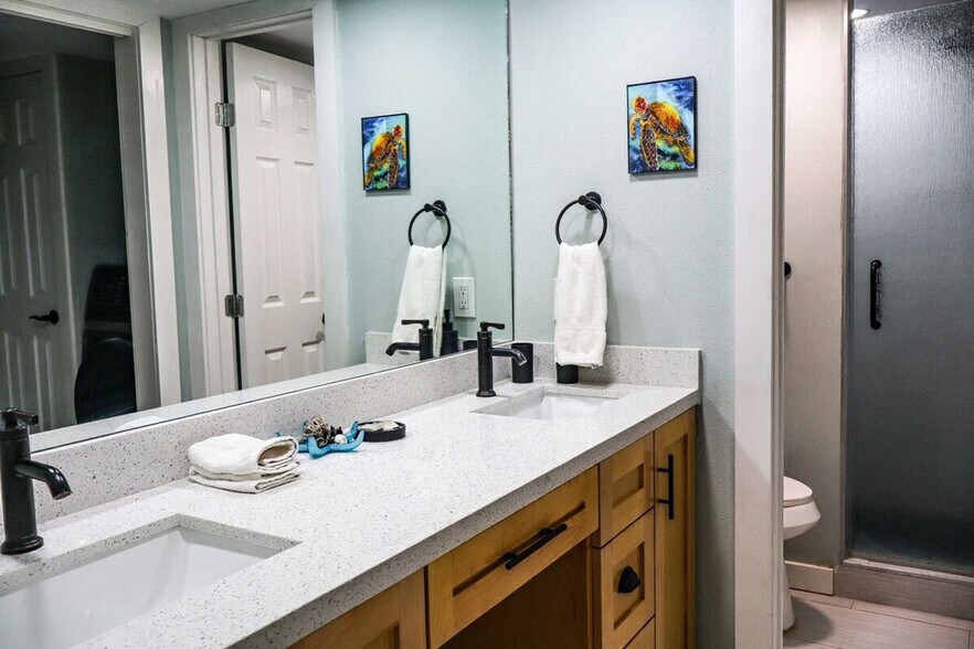 Building Photo - 2401 Gulf Blvd