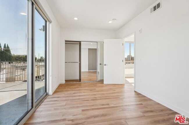 Building Photo - 1814 Federal Ave