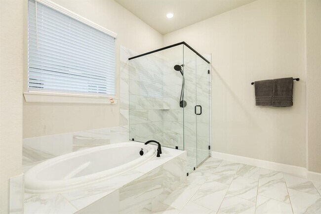 Building Photo - 9806 Starry Night Ln