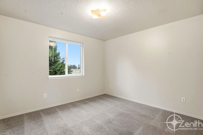 Building Photo - 3000 Cherry St