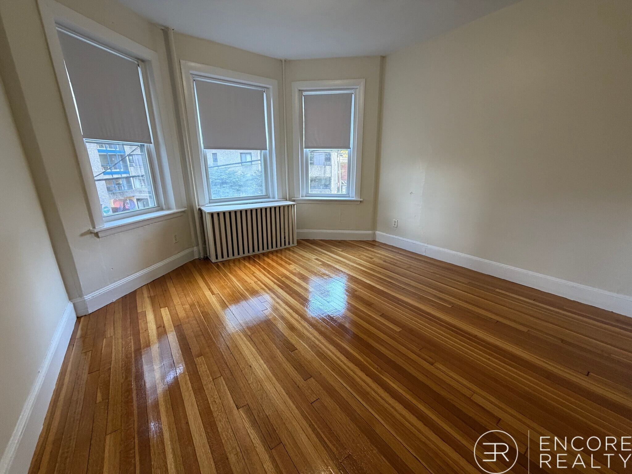 Building Photo - 48 Lancaster Ter