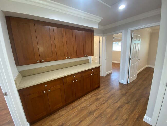 Building Photo - Luxurious 3 Bedroom Cypress Townhouse for ...