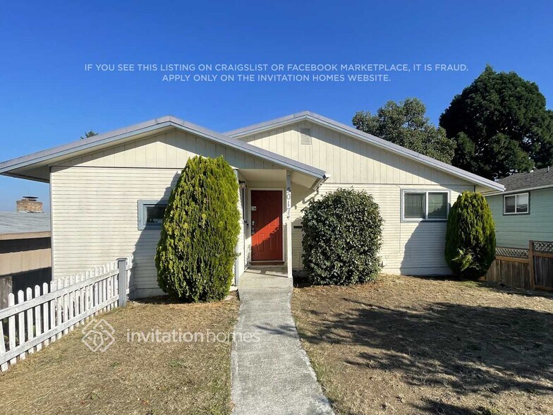 Primary Photo - 5017 N Lexington St