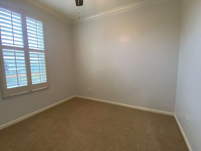 Building Photo - 3530 Callison Dr