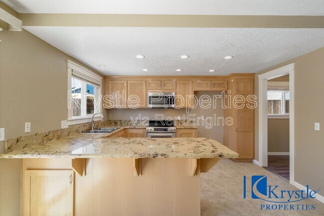 Building Photo - 225 Millbrook Way
