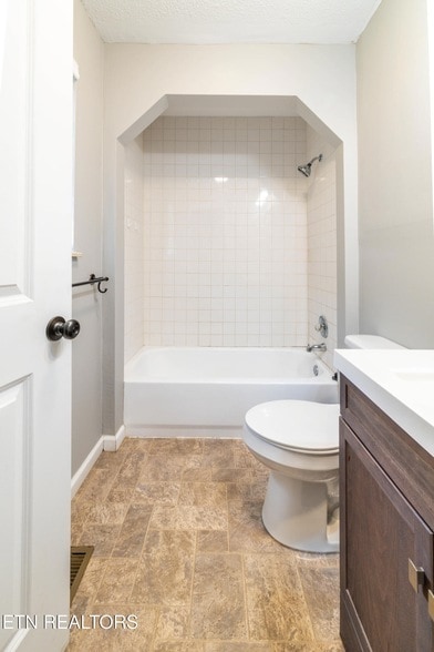 Building Photo - 5601 Ludbury Ln NW