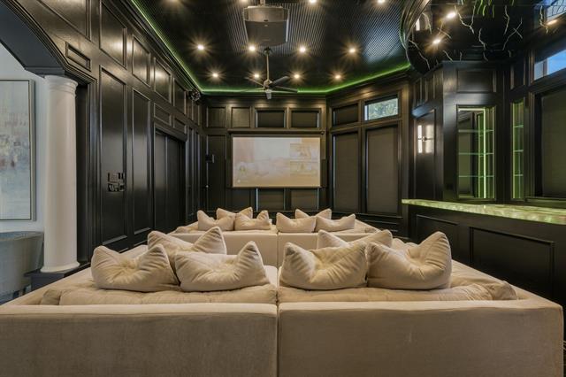 Building Photo - 656 Timbercrest Cir