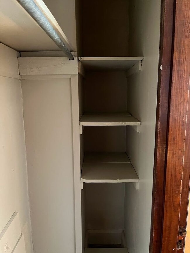 Building Photo - 2021 Scott St