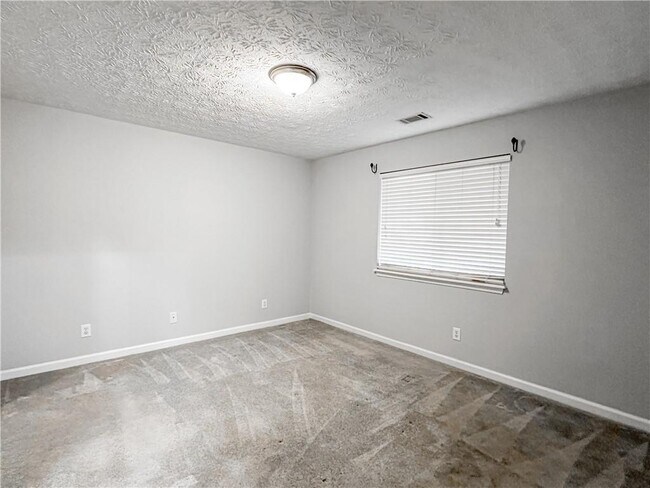 Building Photo - 3955 Hidden Hollow Dr