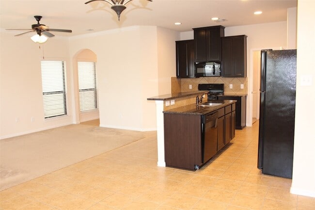 Building Photo - 6643 Sharpstone Creek Ln