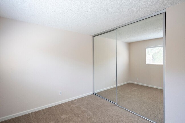 Building Photo - OPEN HOUSE: 12/6 10AM-12PM ~ 2BR in El Cajon with Parking and Private Patio
