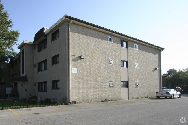 Primary Photo - Brandy Court Condominium