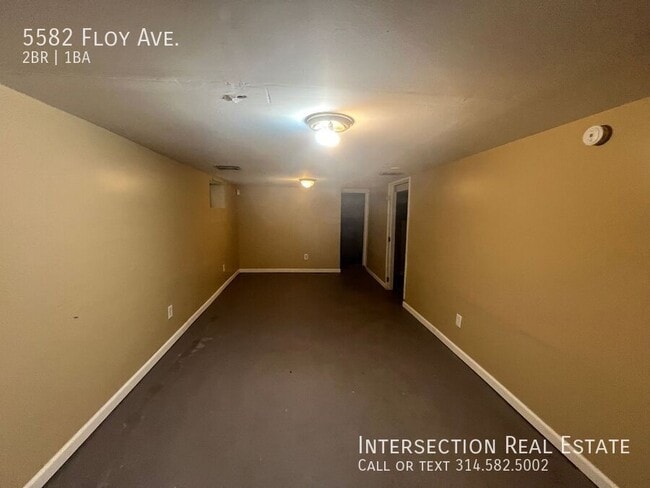 Building Photo - 5582 Floy Ave