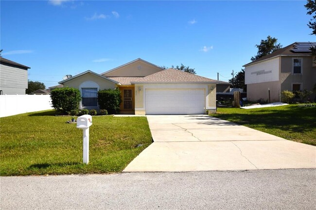 Building Photo - 1911 Manatee Ln