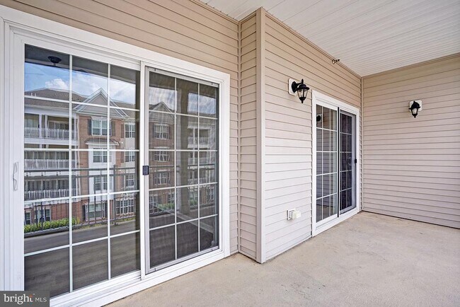 Building Photo - 4532 Champions Run
