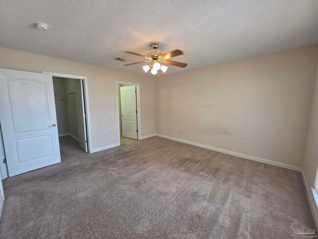 Building Photo - 720 Buoy Dr