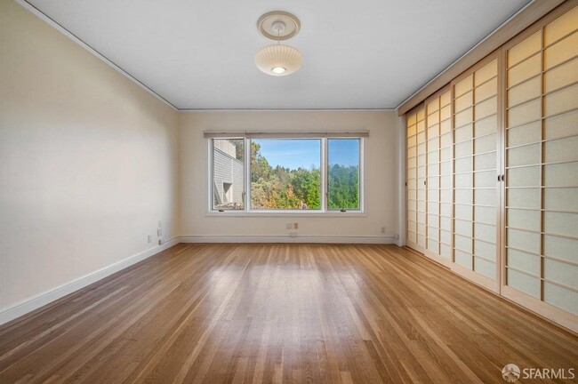 Building Photo - 232 Presidio Ave