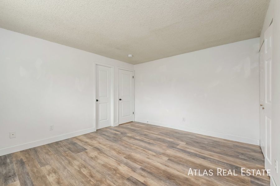 Building Photo - 11630 Kendall Cir