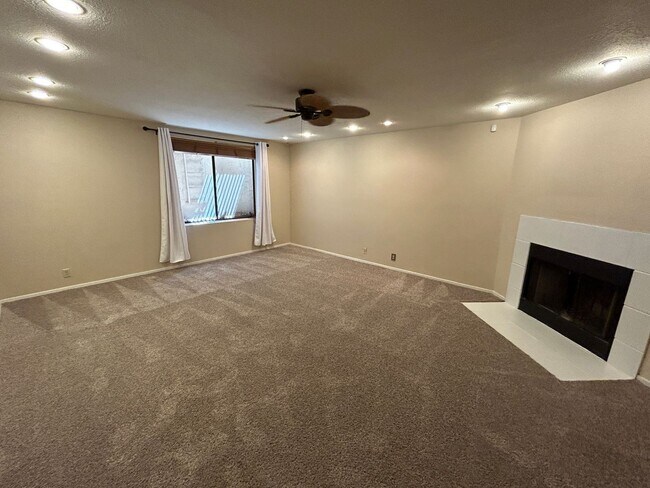 Building Photo - 7511 W Kimberly Way