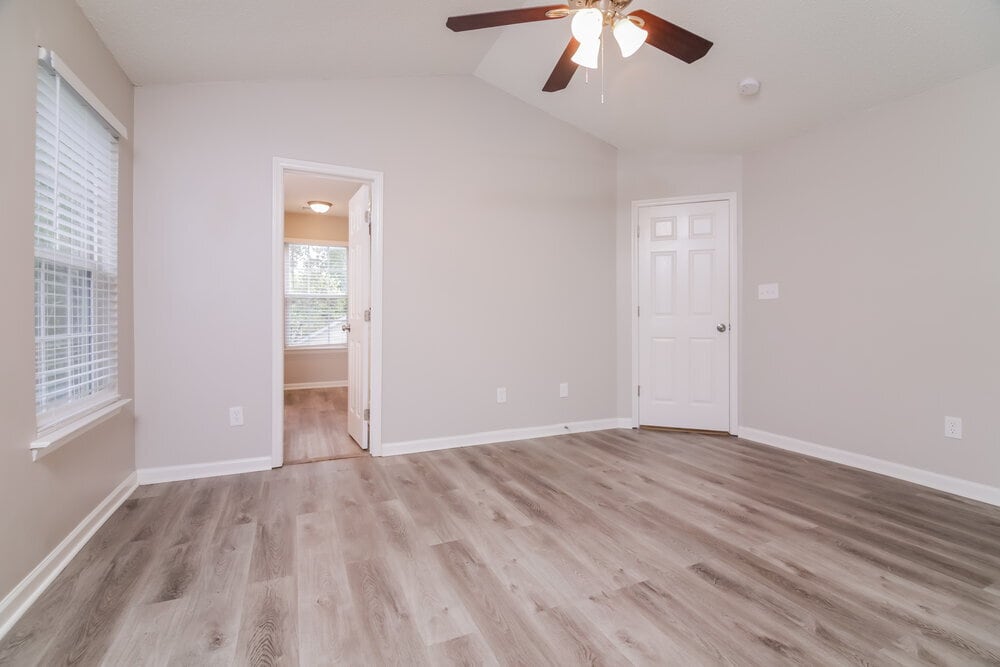 Building Photo - 4904 Silverdene St