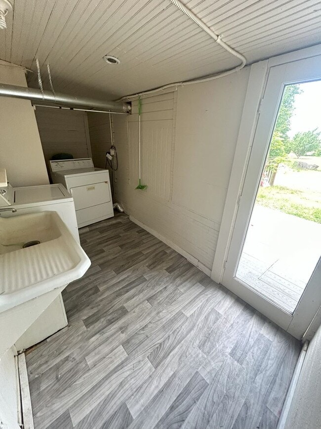 Building Photo - 3 Bed, 1 Bath in Meridian School District.