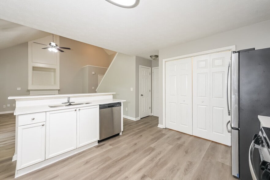 Building Photo - 2285 Wingfoot Pl