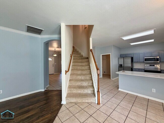 Building Photo - 518 Willow Grove Dr