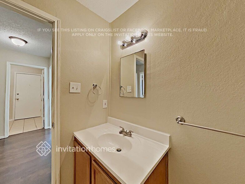 Building Photo - 1512 Windy Meadows Dr