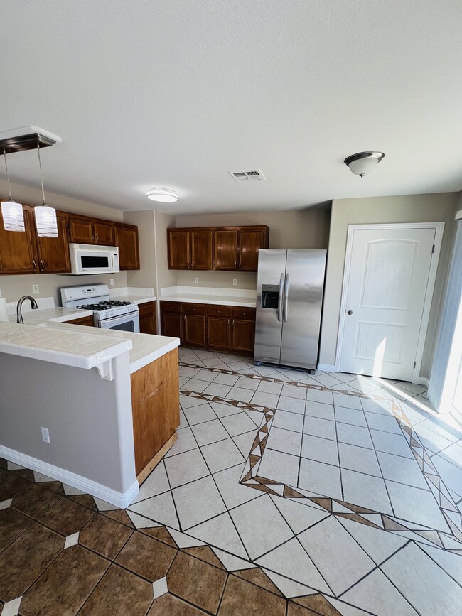 Building Photo - 30162 Napa St