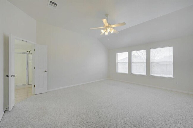 Building Photo - 917 Old Wick Castle Way