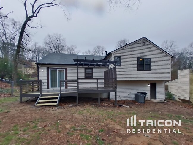 Building Photo - 278 Shalloway Dr NE